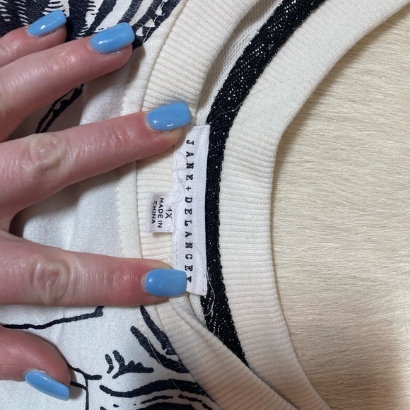 Jane & Delancey Zebra Novelty Black White Pullover T-shirt - Picture 5 of 9